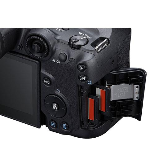 EOS R7 Mirrorless Camera with RF-S 18-150mm F3.5-6.3 IS STM Lens Product Image (Secondary Image 6)