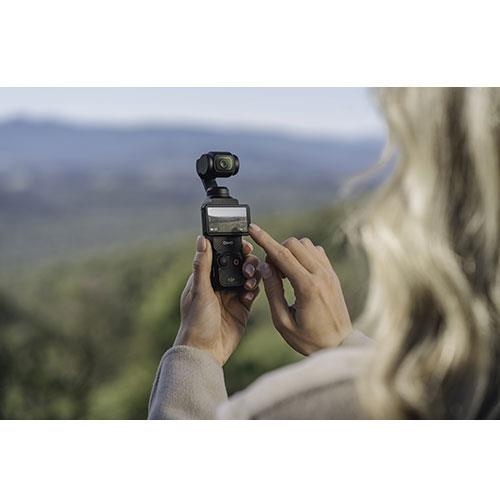 DJI Osmo Pocket 3 Creator Combo, Vlogging Camera with 1'' CMOS & 4K/120fps  Video, 3-Axis Stabilization, Face/Object Tracking, Fast Focusing, Mic  Included for Clear Sound, Small Camera for Photography : Electronics 