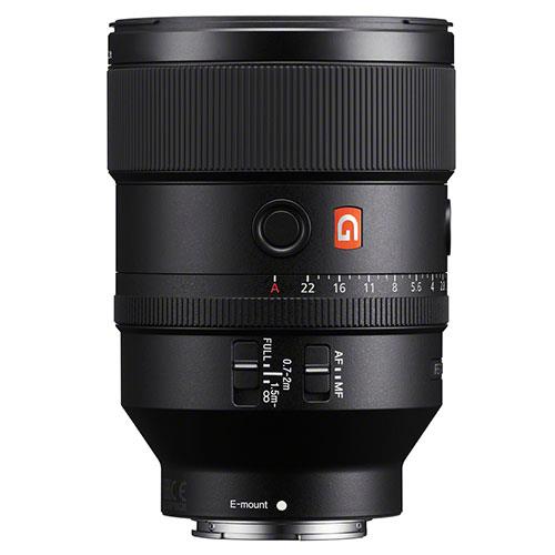 FE 135mm f/1.8 GM Lens Product Image (Secondary Image 1)