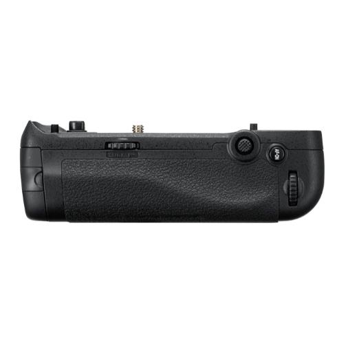 Nikon MB-D18 Multi-Battery Grip